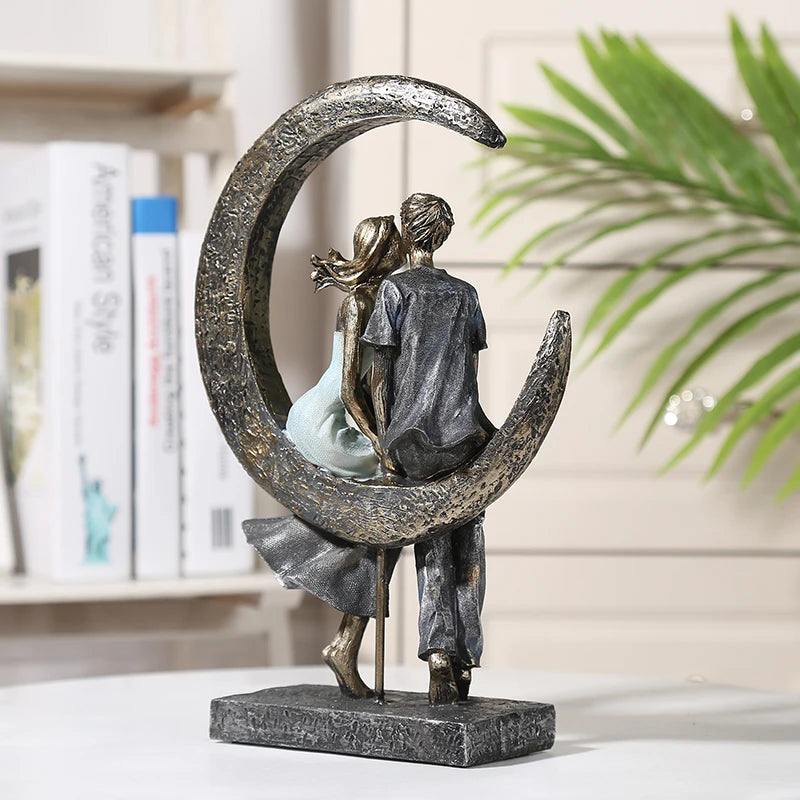 Romantic Moonlight Couple Statue Resin Date Lovers Sculpture Household Ornament Craft Valentine's Day Gift for Wedding Decor